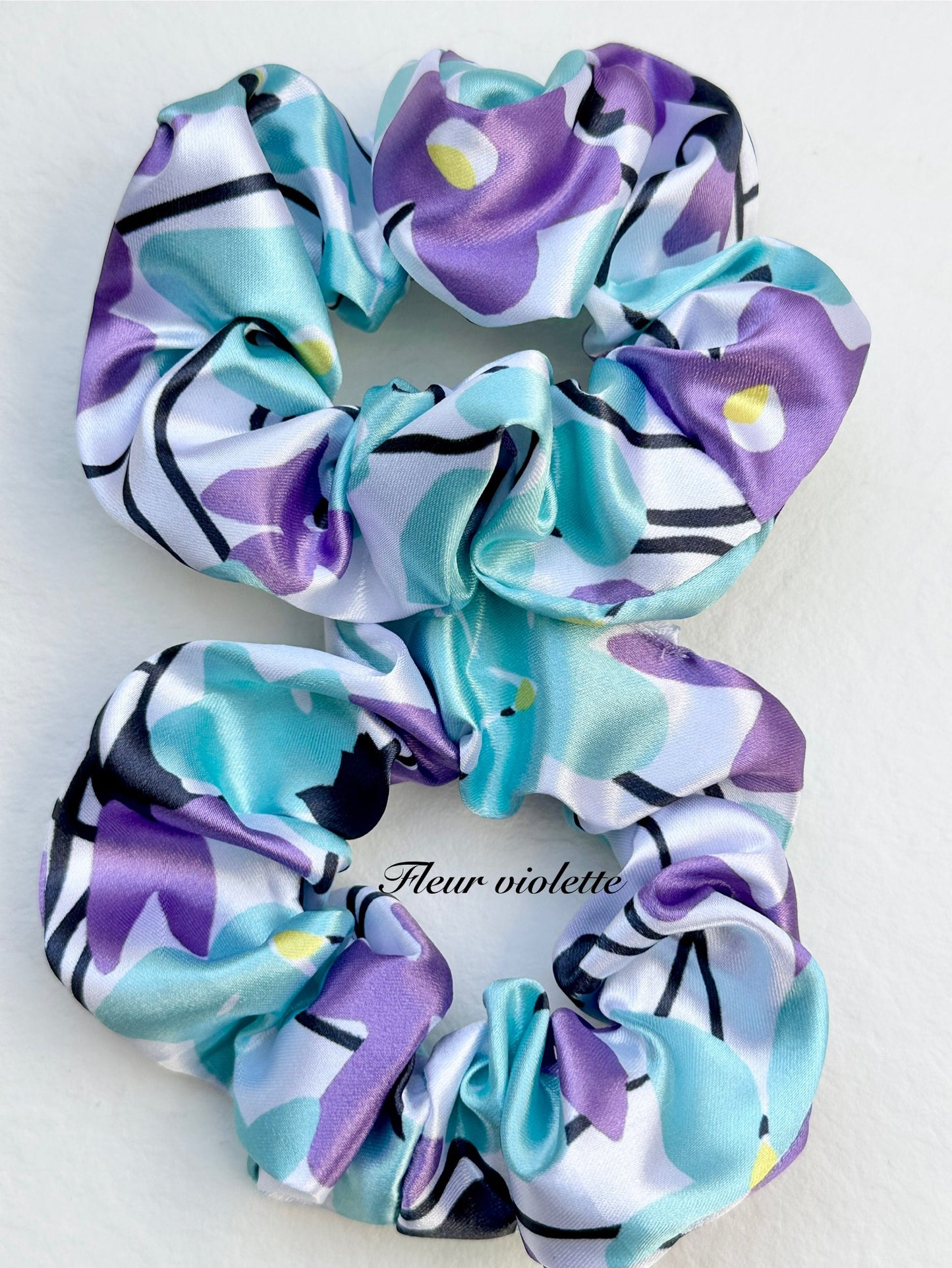 Chouchou en satin imprimé fleur