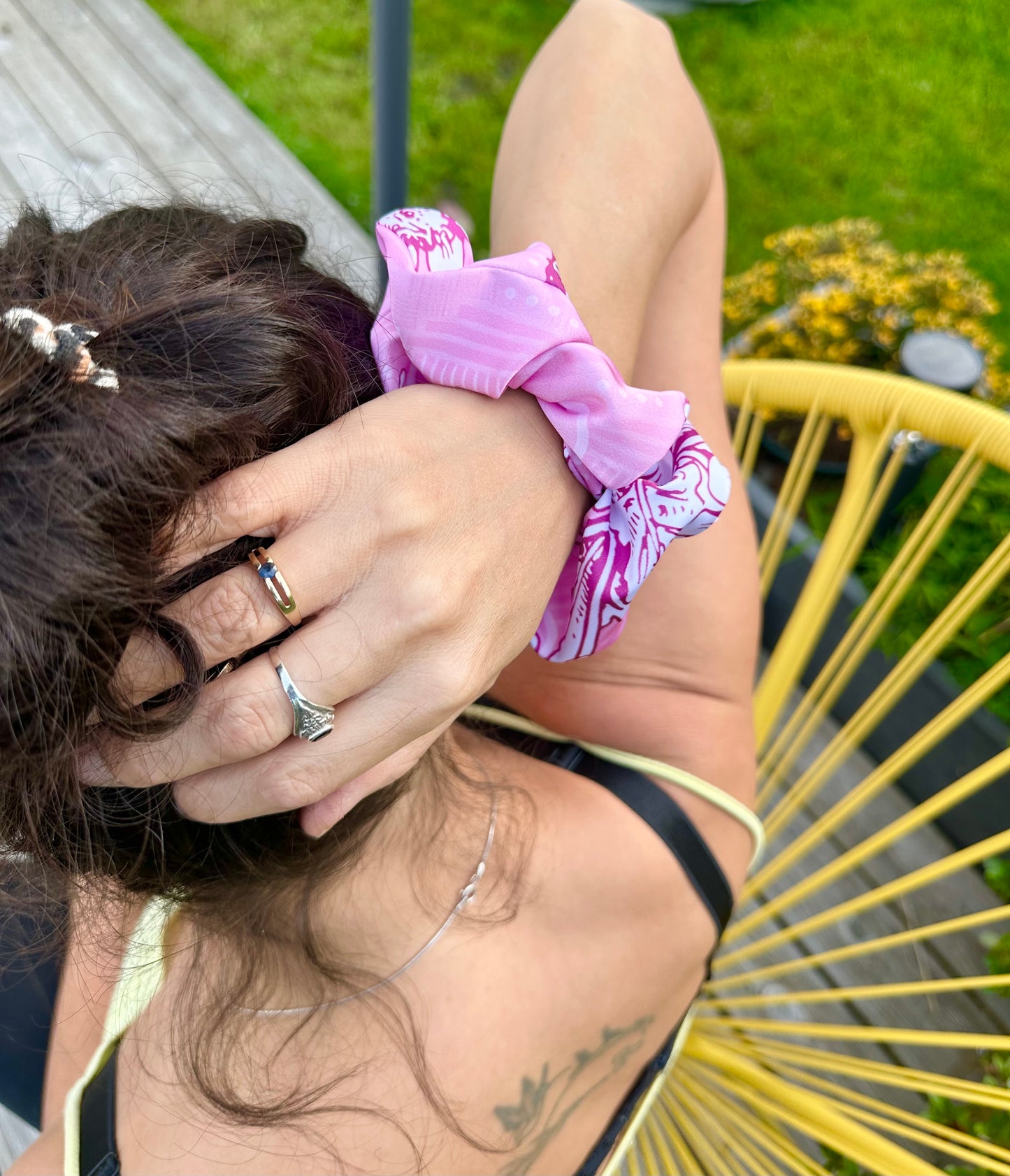 Chouchou en satin imprimé fleur