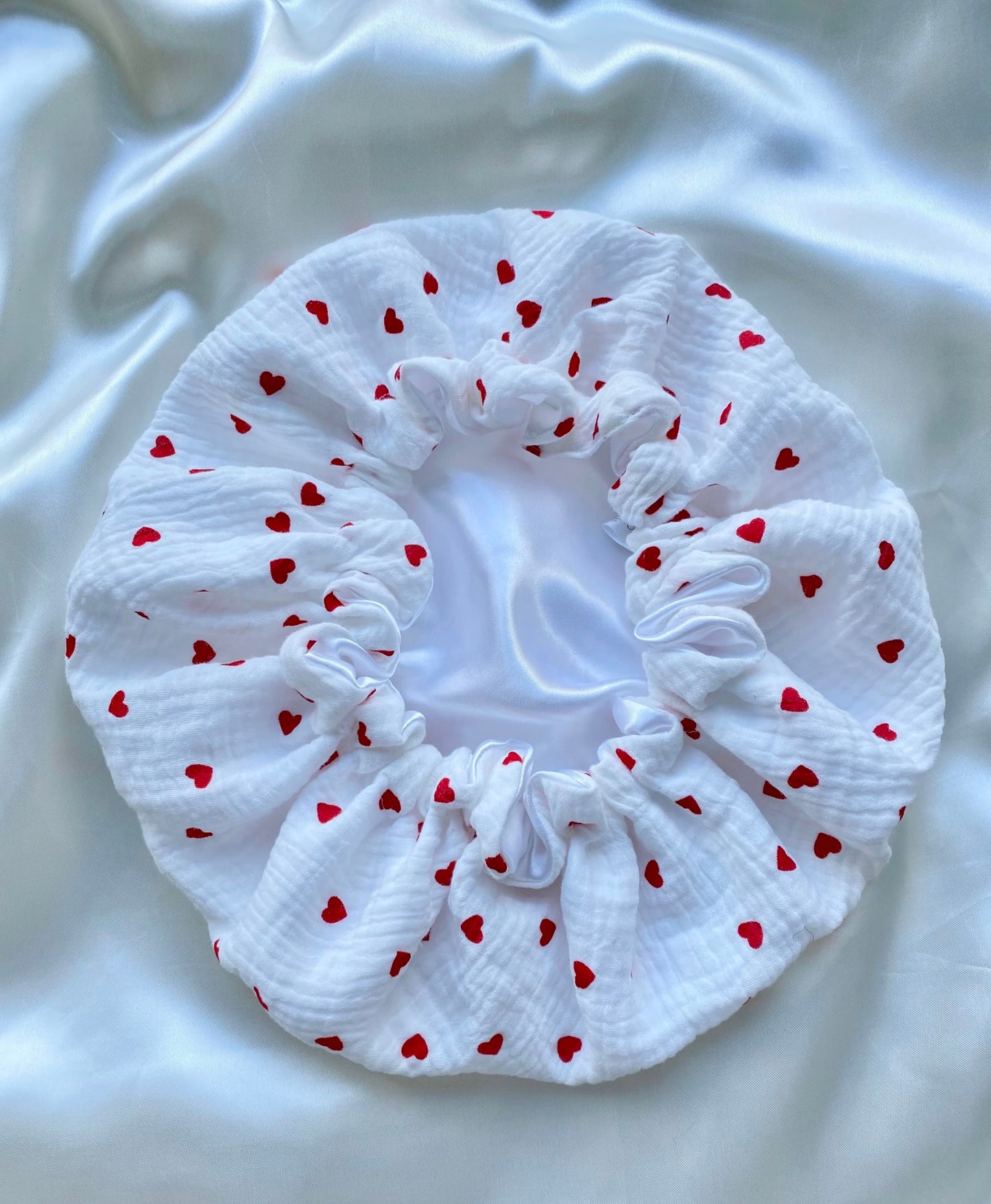 Bonnet réversible en satin et gaze de coton coup de cœur ♥️