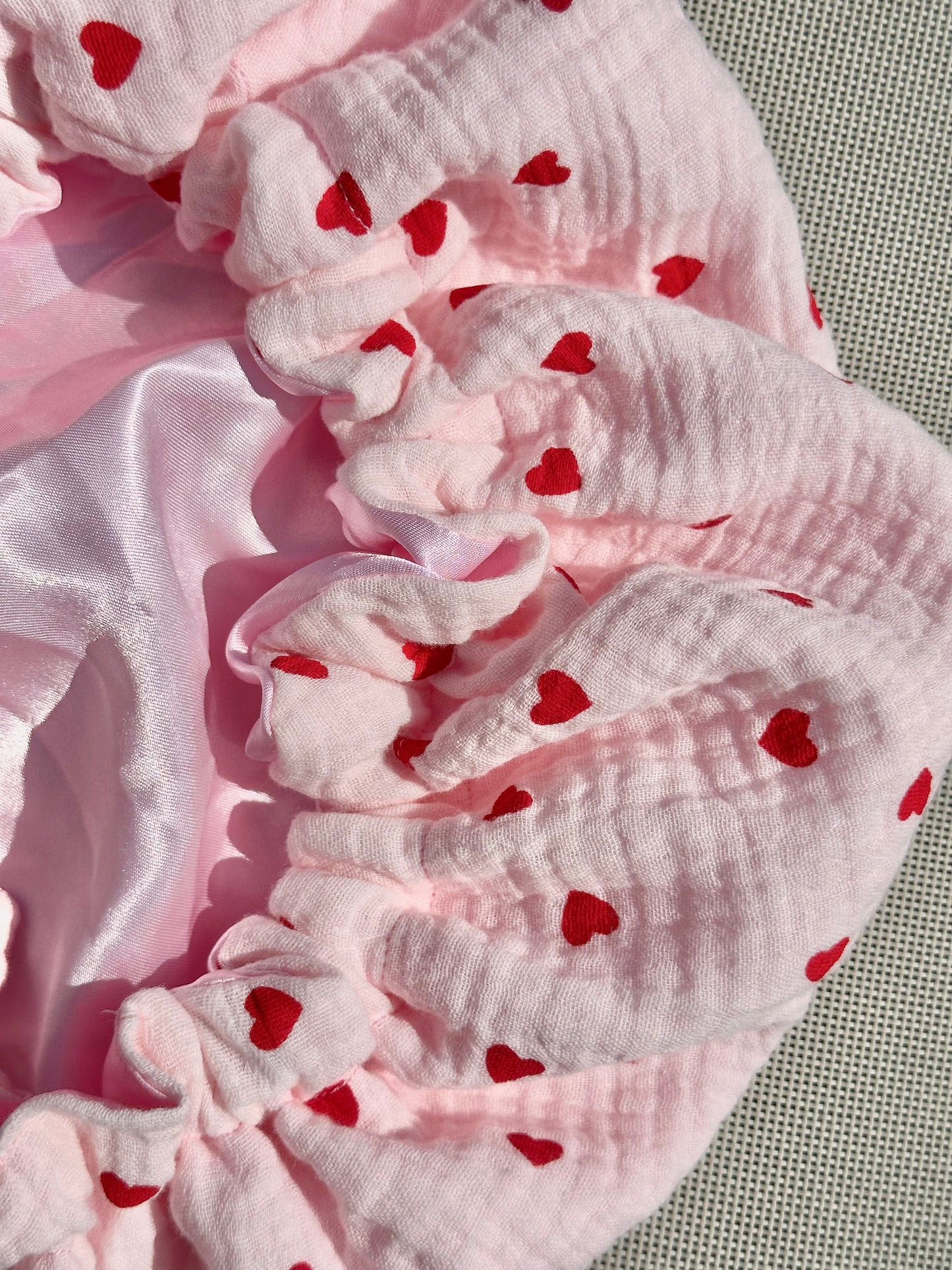 Bonnet réversible en satin et gaze de coton coup de cœur ♥️